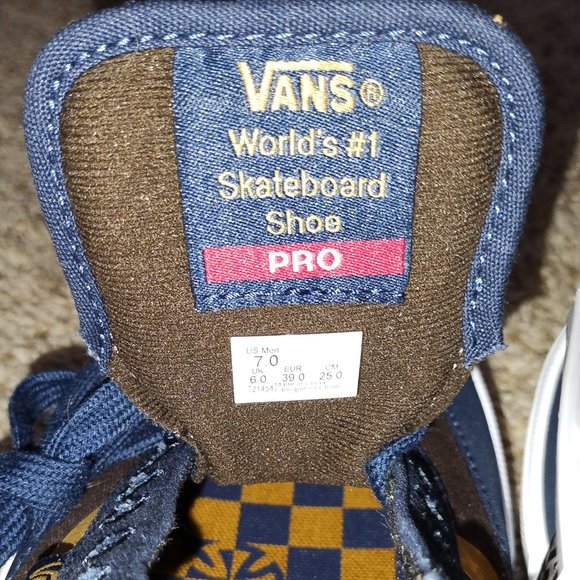 Men\'s Gilbert Crockett Vans off the wall pro skateboard shoes US 7. NWT. main image 6